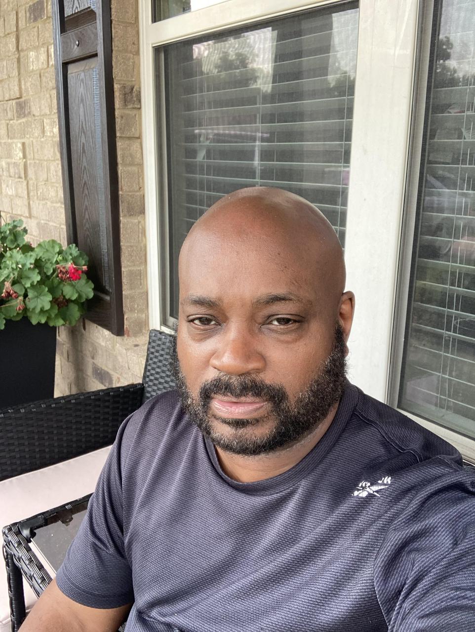 Profile photo 11 of 12