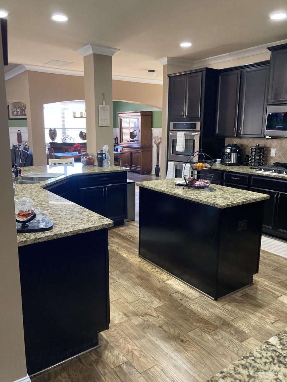 Profile photo 8 of 12