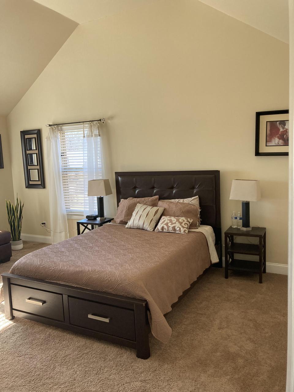 Profile photo 6 of 12