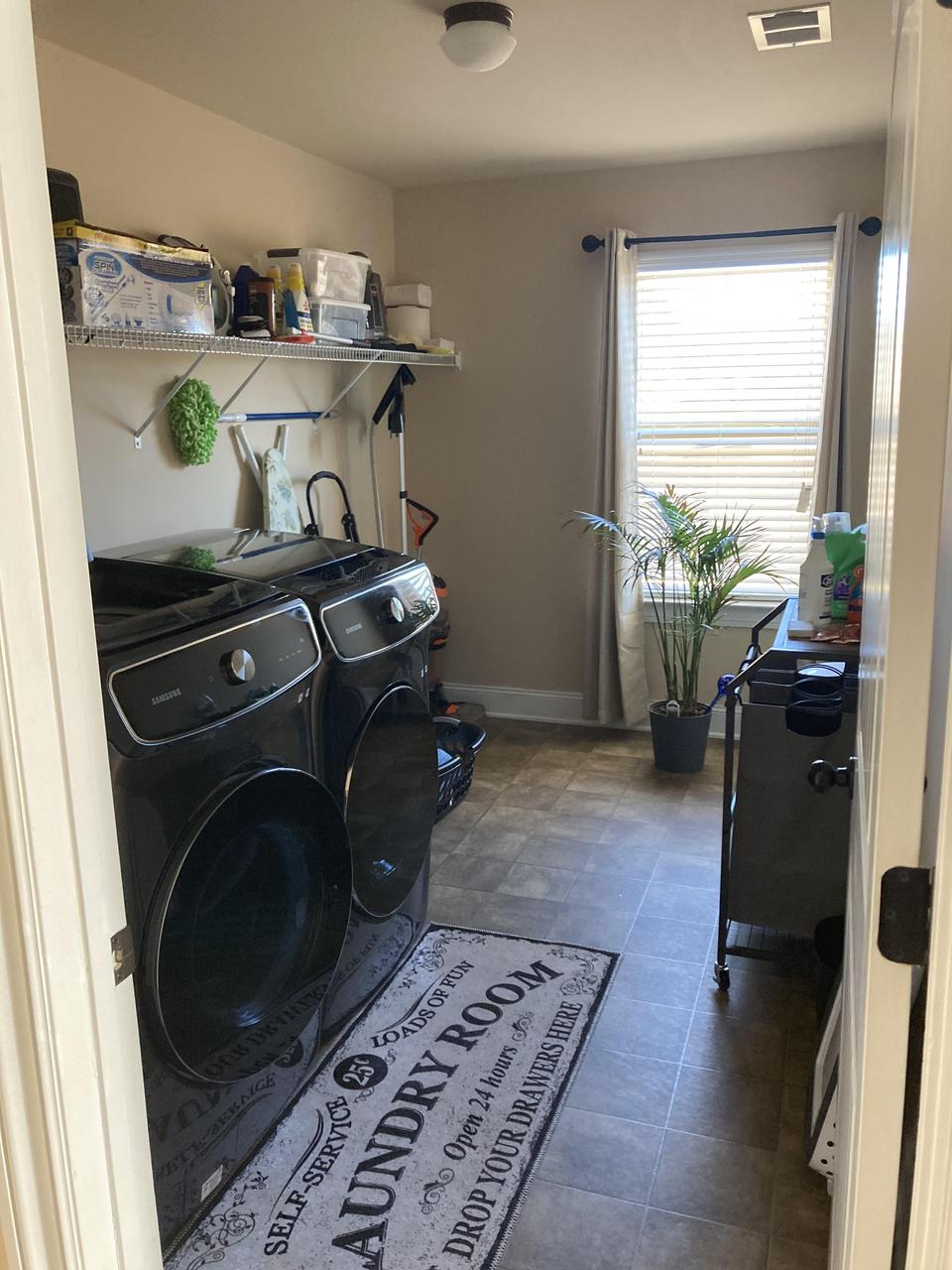 Profile photo 9 of 12