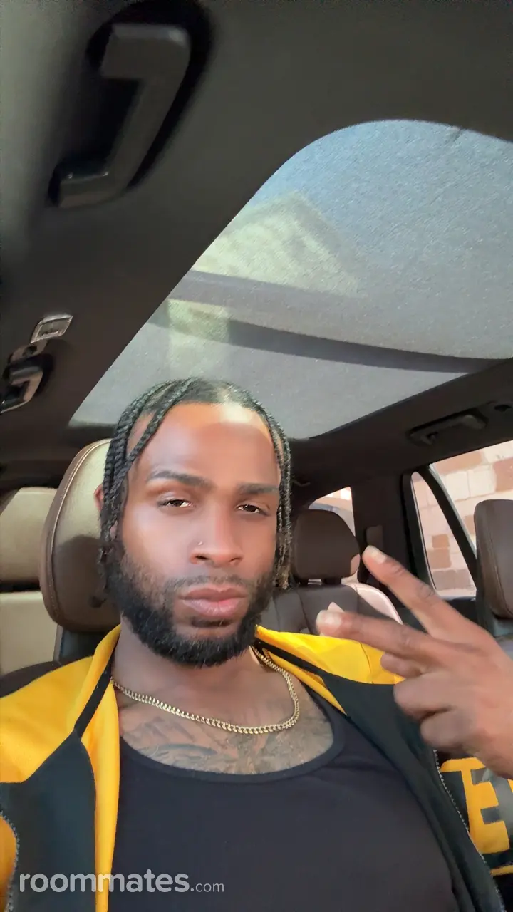 Profile photo 5 of 5