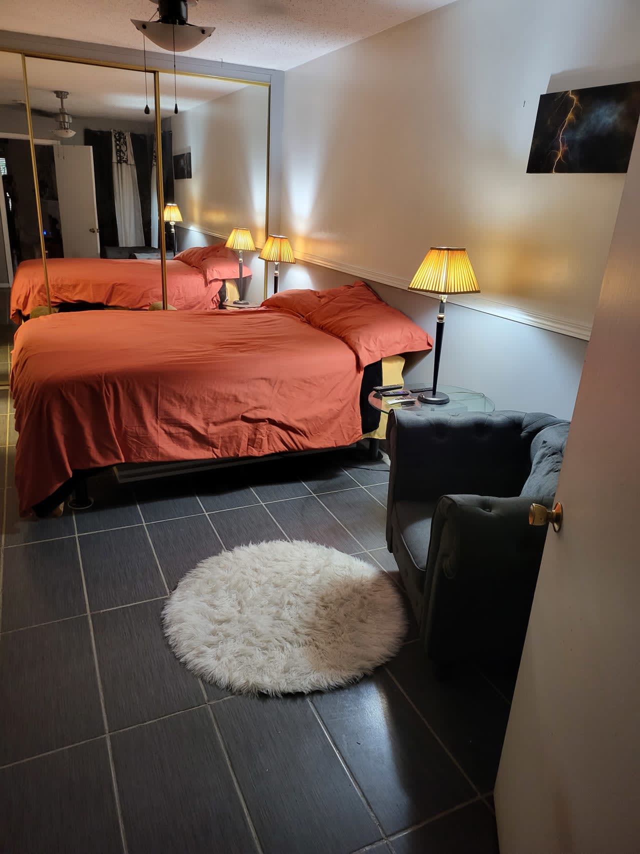 Profile photo 2 of 4