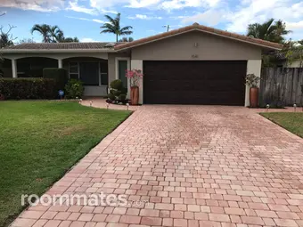 Room for rent in Oakland Park, FL $1700, house