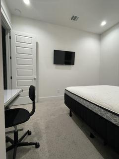 Room for rent in Houston, TX $950, townhouse