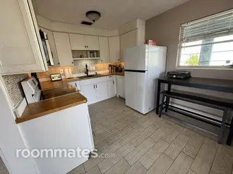 Room for rent in Ellenton, FL $1000, house