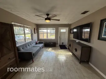 Room for rent in Ellenton, FL $1000, house