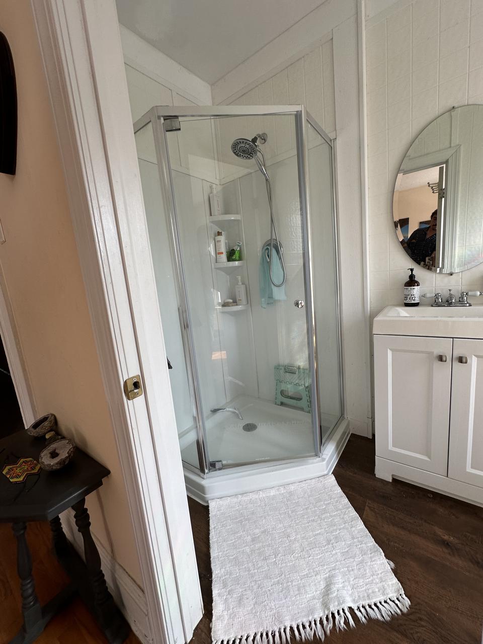 Profile photo 2 of 8