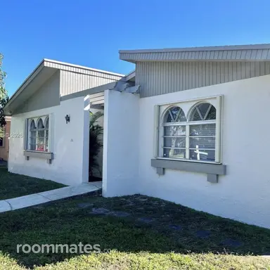 Room for rent in Dania Beach, FL $1334, house