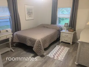 Room for rent in St. Augustine, FL $800, house