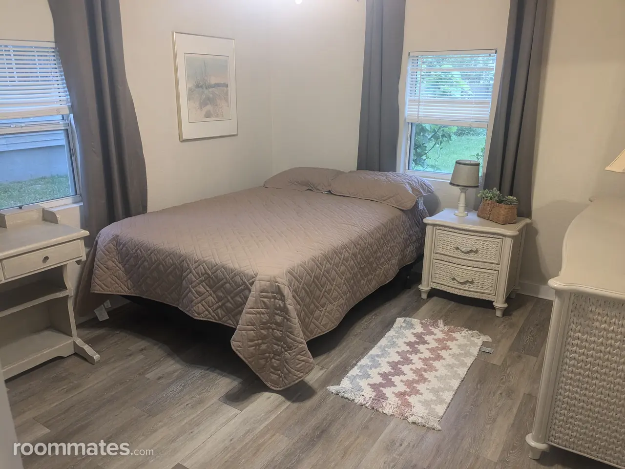 Profile photo 1 of 7