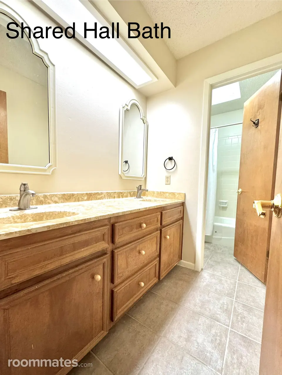 Profile photo 8 of 8