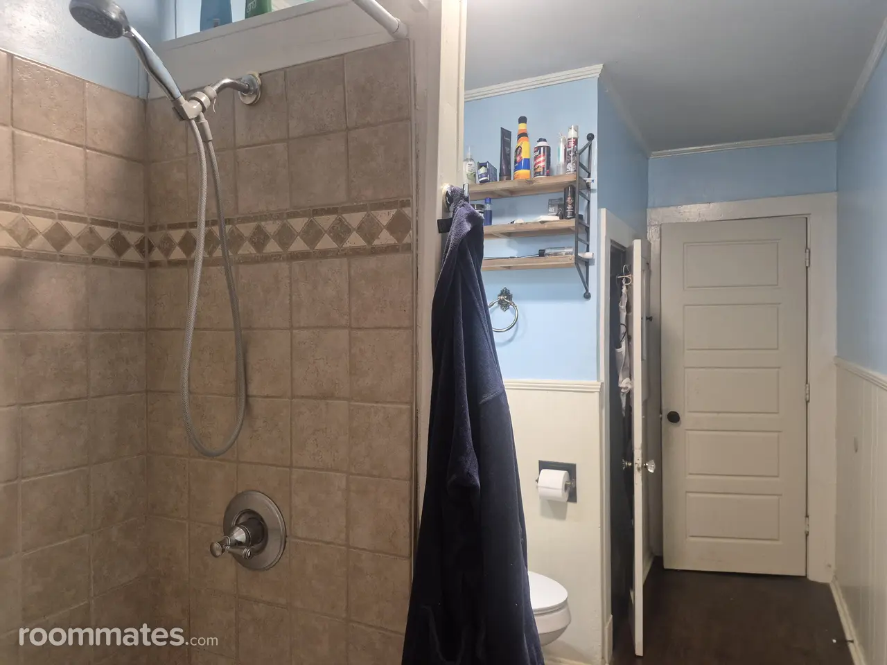 Profile photo 3 of 11