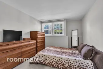 Room for rent in Buffalo Grove, IL $1500, house