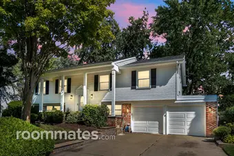 Room for rent in Buffalo Grove, IL $1500, house