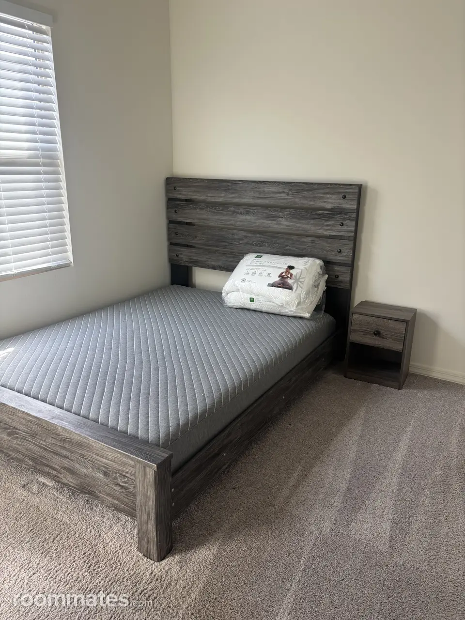 Profile photo 3 of 8