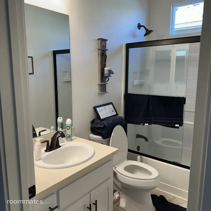 Room for rent in Los Banos, CA $900, house