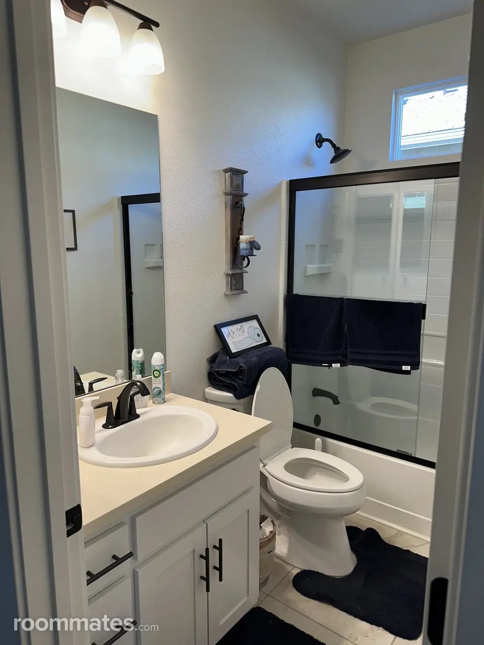 Profile photo 1 of 11