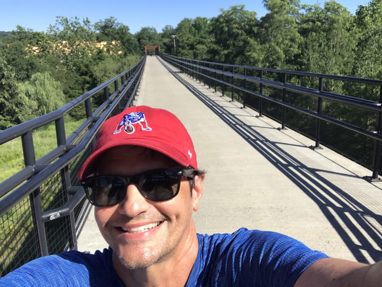 Profile photo 6 of 6