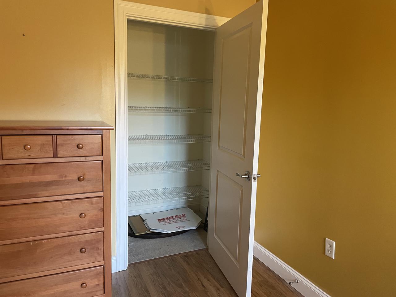 Profile photo 3 of 6