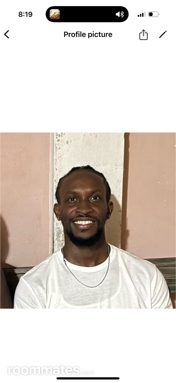 Profile photo 1 of 1