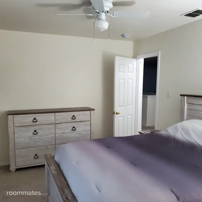 Room for rent in Live Oak, TX $800, house