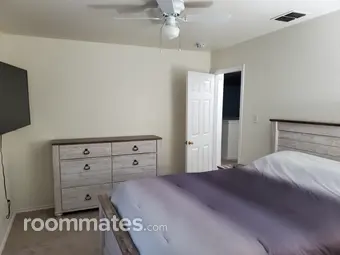 Room for rent in Live Oak, TX $800, house