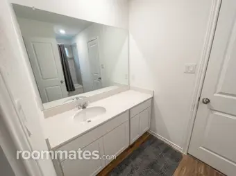 Room for rent in Round Rock, TX $795, house