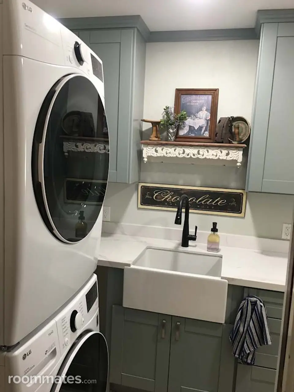 Profile photo 8 of 12