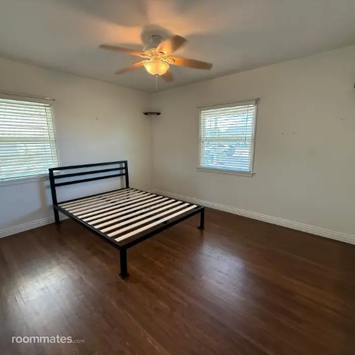 Room for rent in Harbor City, CA $1900, house