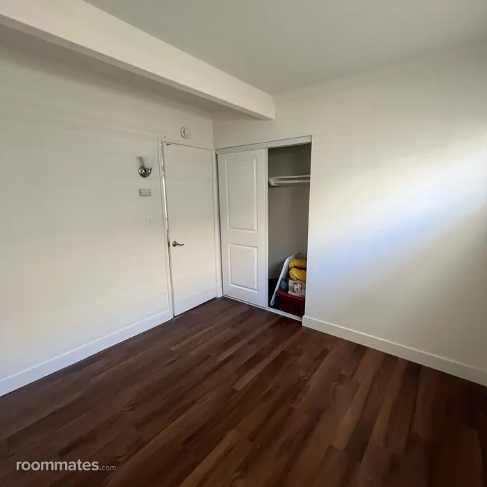 Room for rent in Long Beach, CA $1095, house