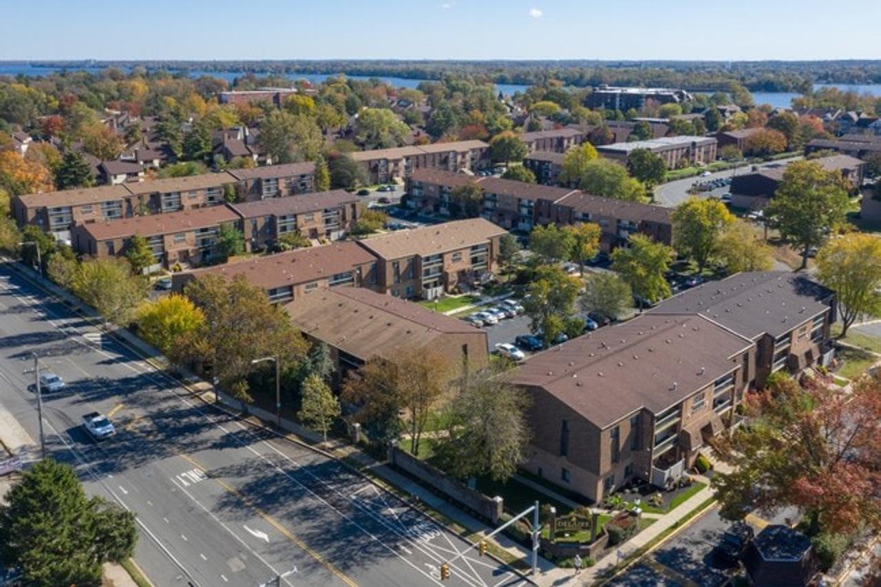 Profile photo 8 of 11