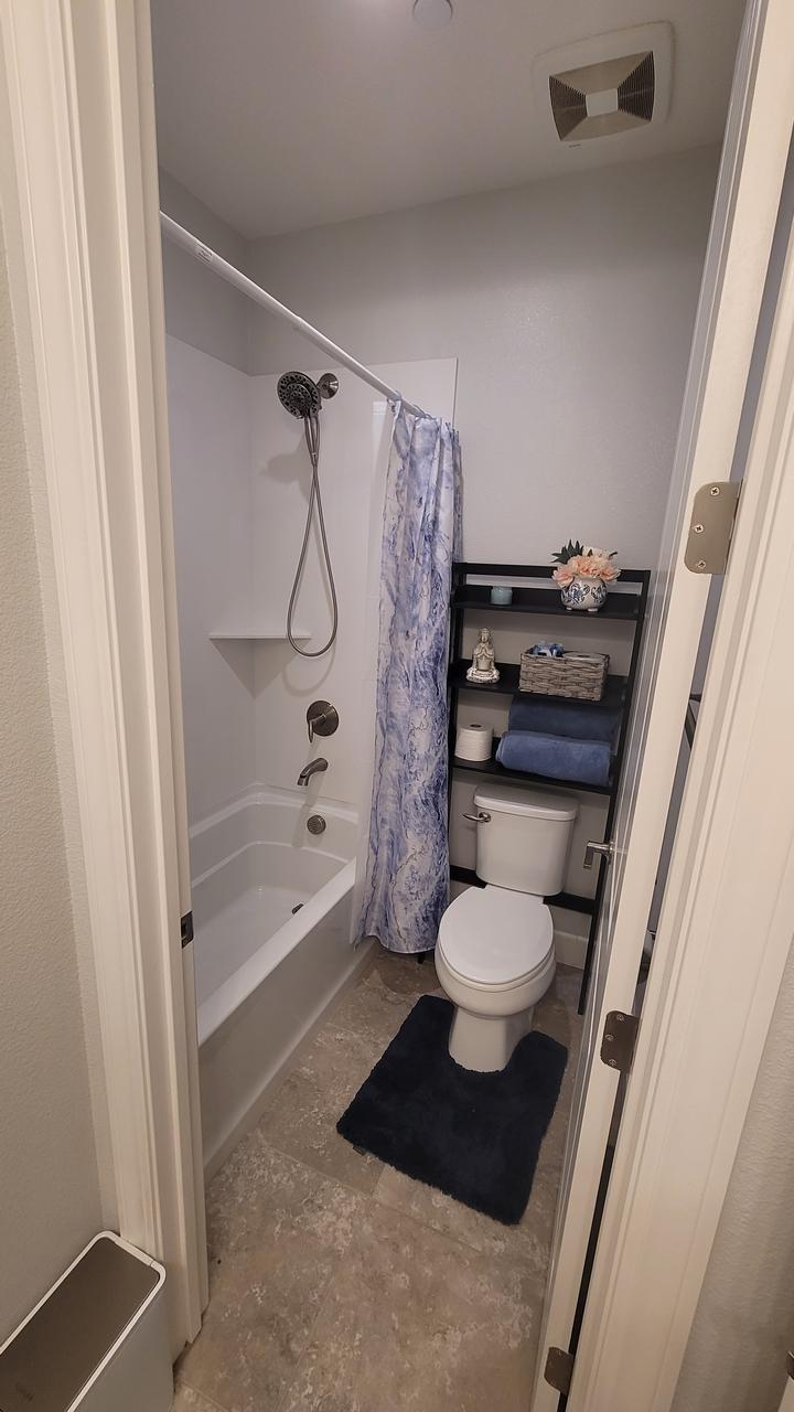 Profile photo 6 of 7