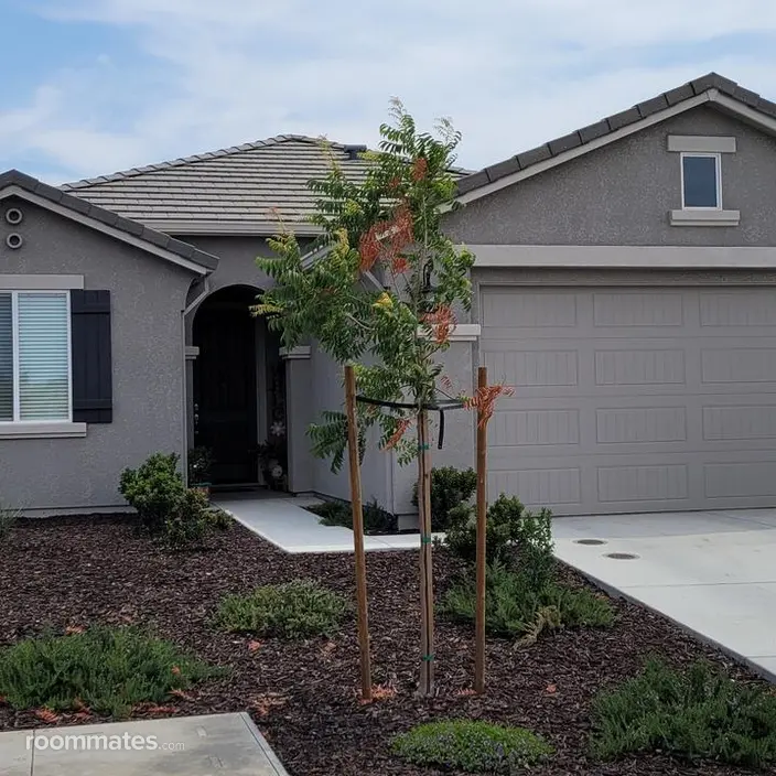 Room for rent in Hollister, CA $1050, house