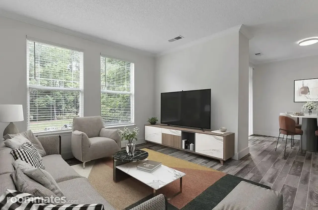 Profile photo 7 of 11