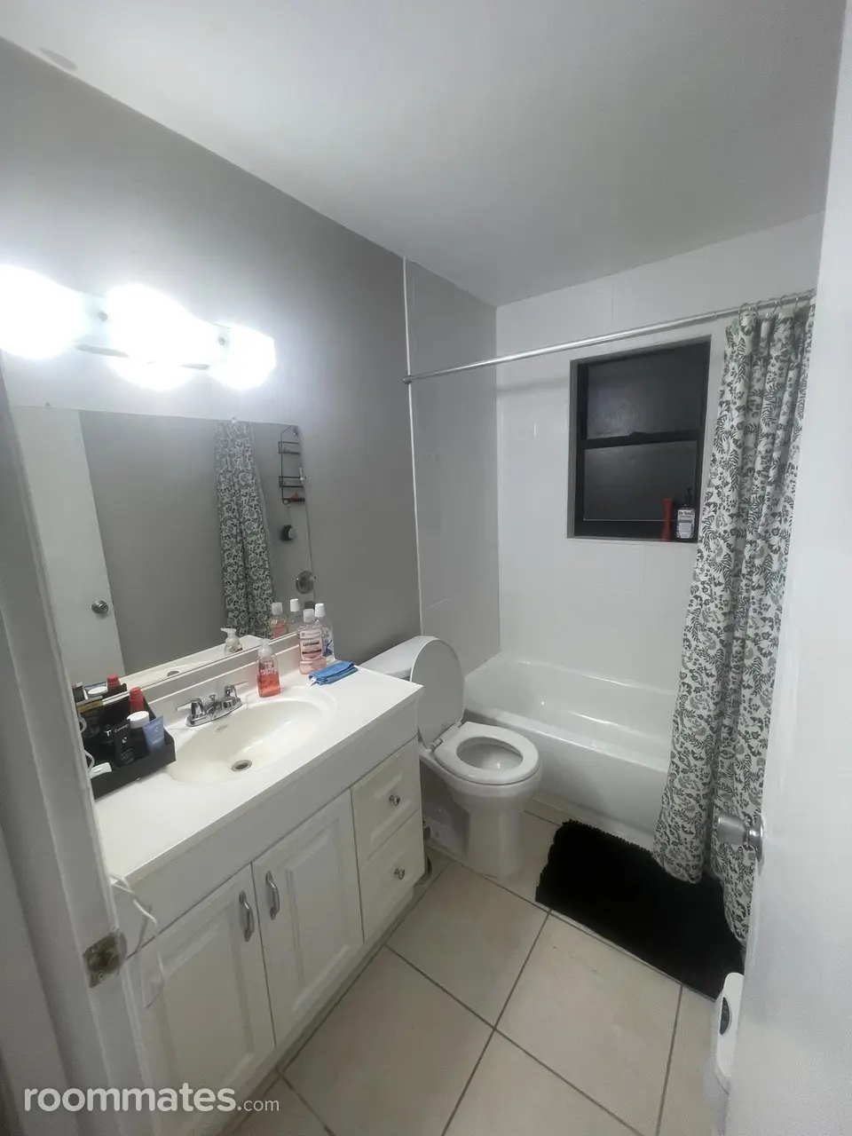 Profile photo 1 of 6