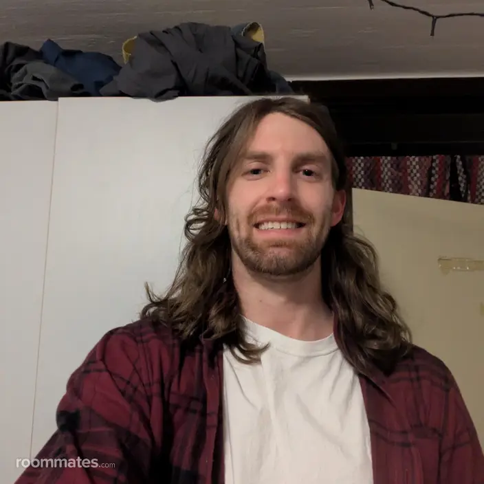 Roommate looking Hastings, MN, $1000
