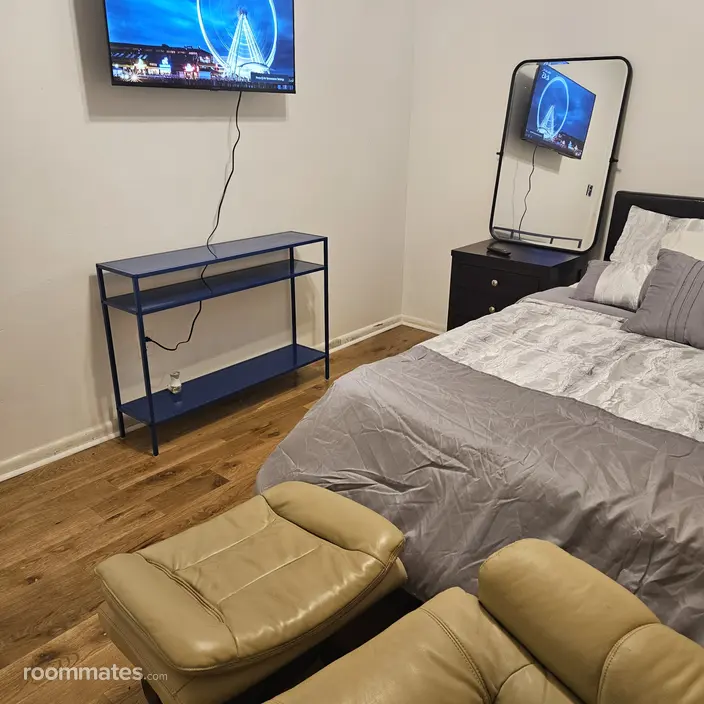 Room for rent in Dayton, OH $750, house
