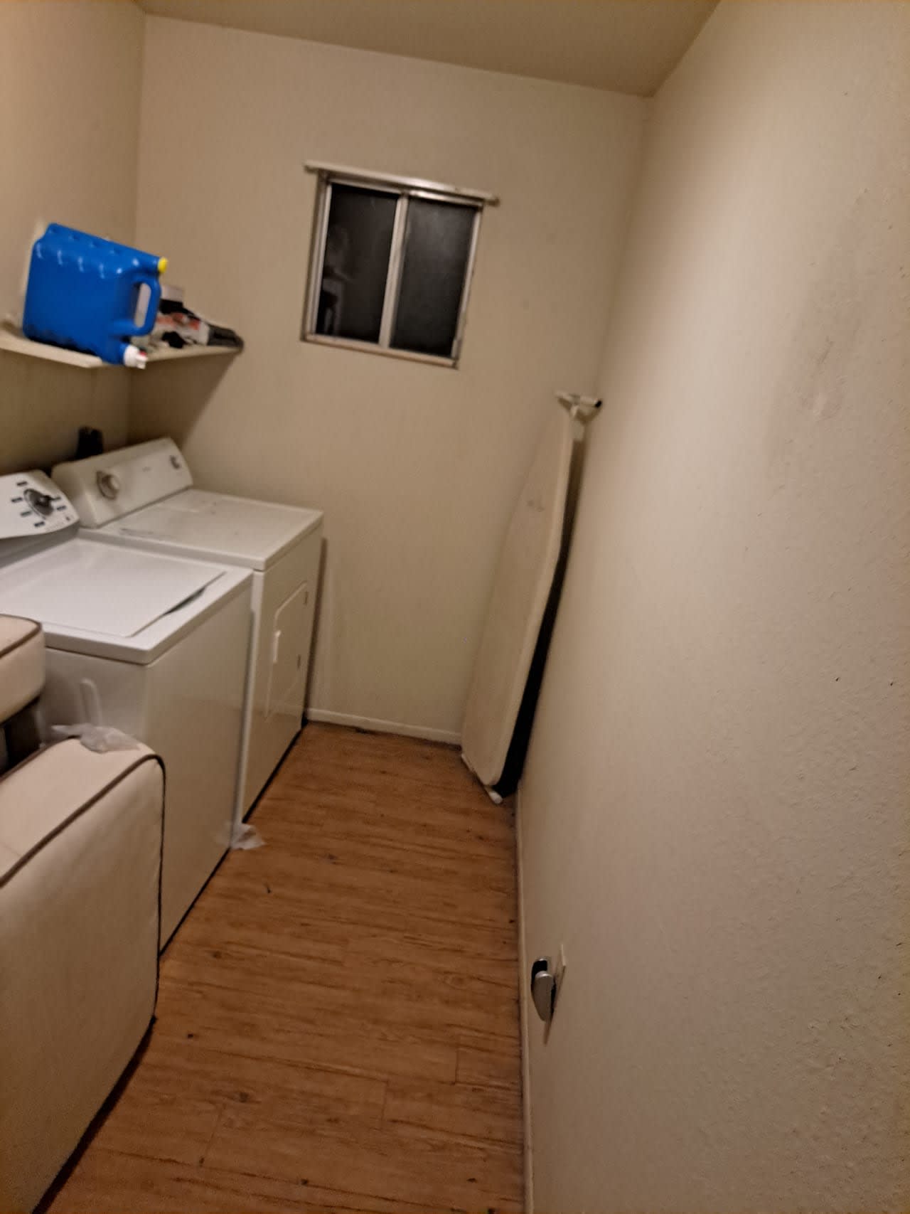 Profile photo 7 of 12