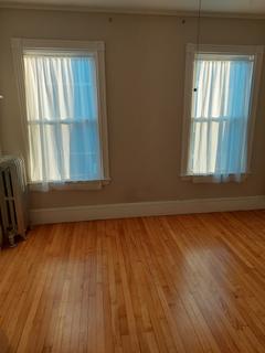 Room for rent in Portland, ME $1200, house