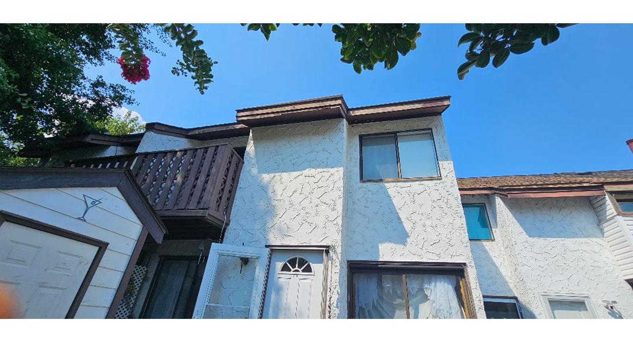 Profile photo 9 of 9