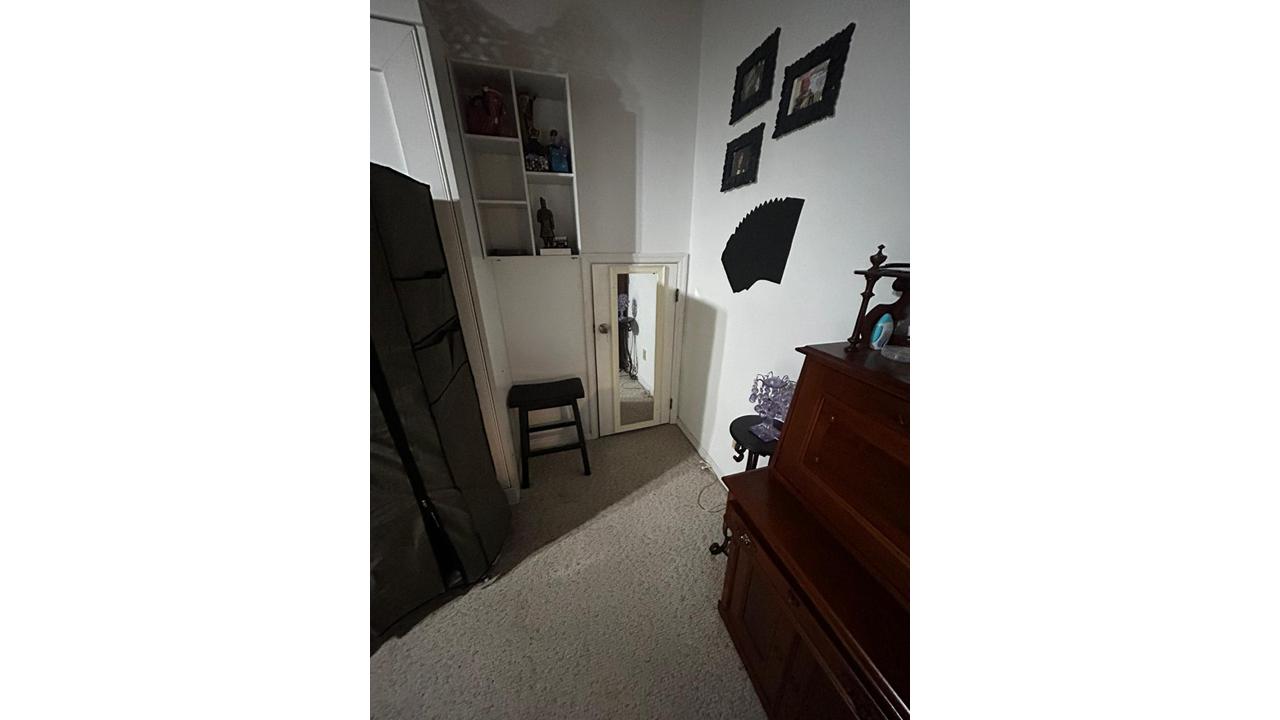 Profile photo 5 of 9