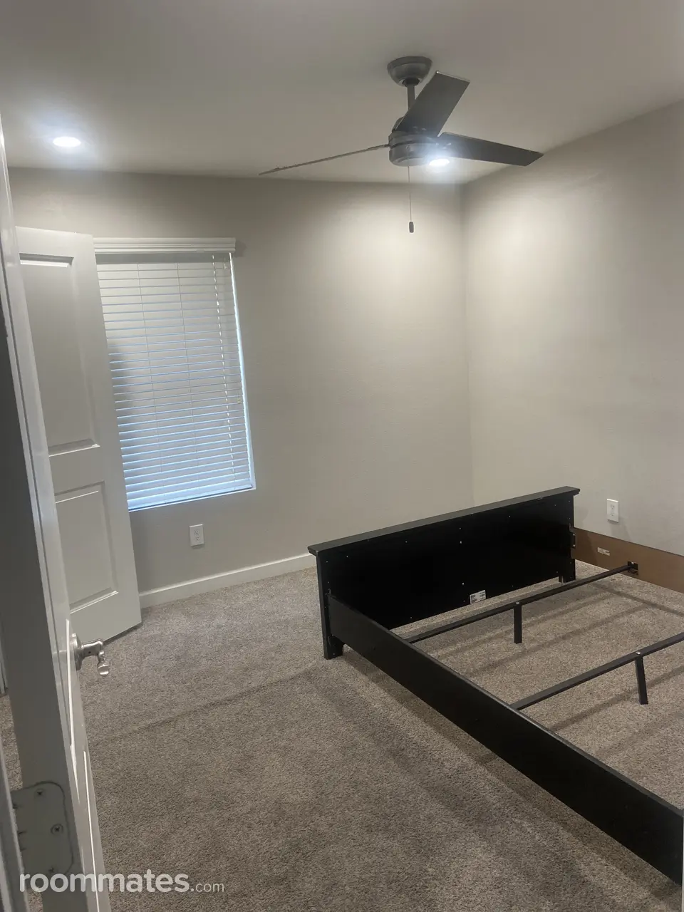 Profile photo 1 of 7