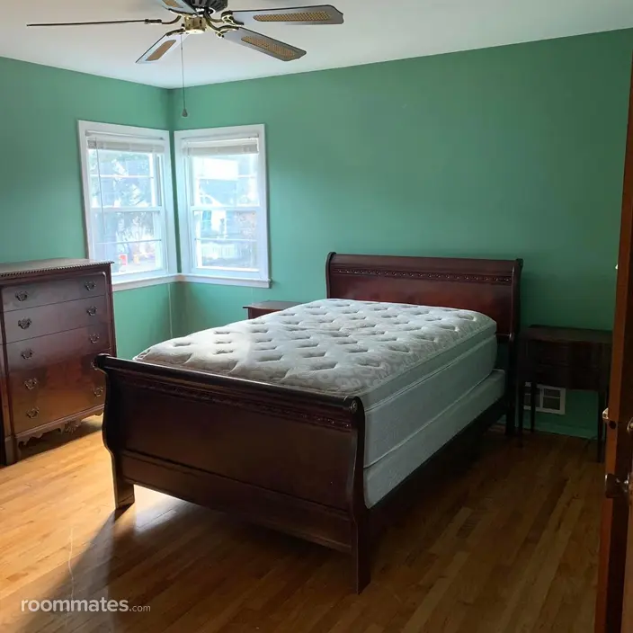 Room for rent in Oceanport, NJ $1750, house