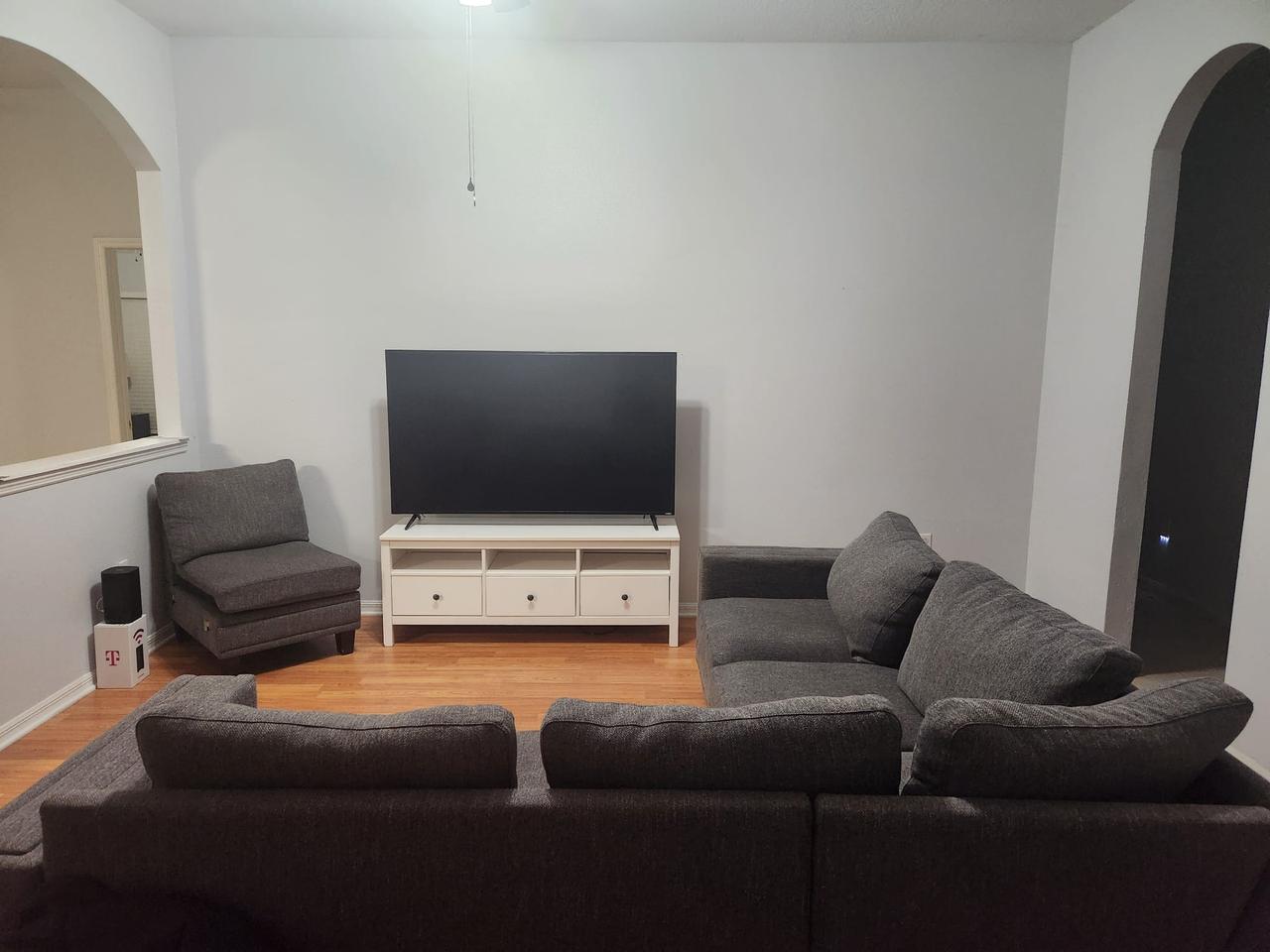 Profile photo 6 of 10