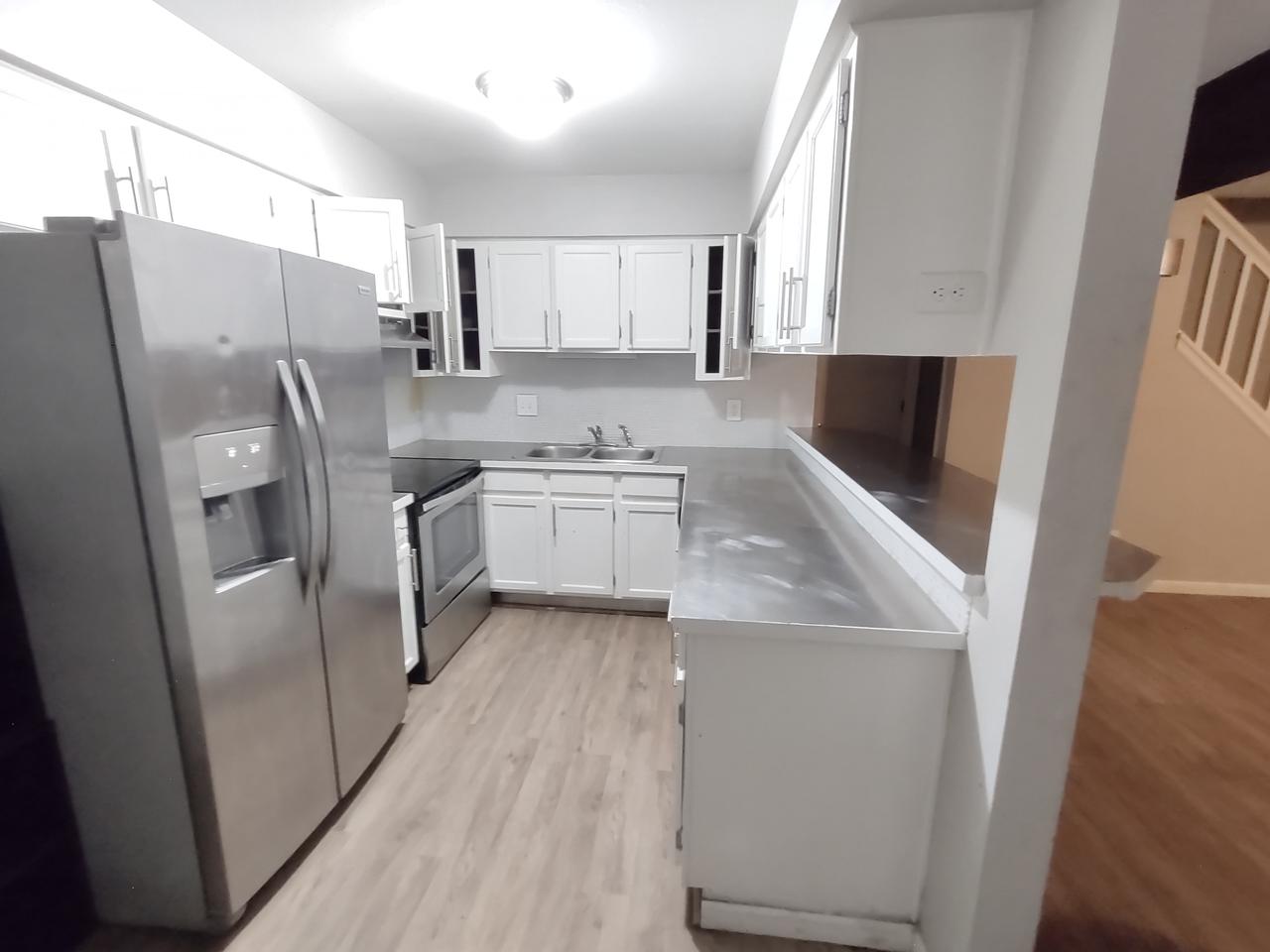 Profile photo 8 of 10