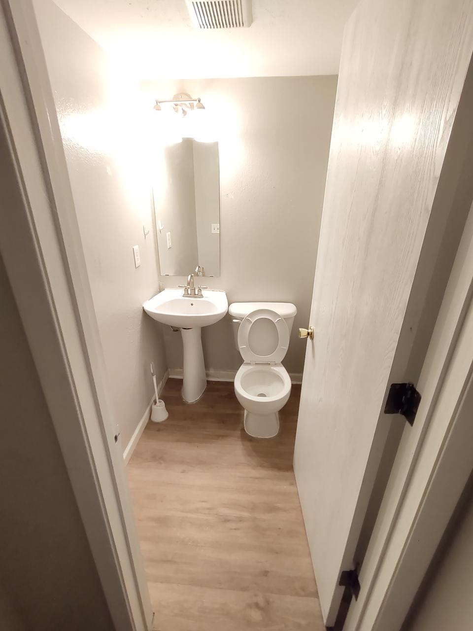 Profile photo 10 of 10