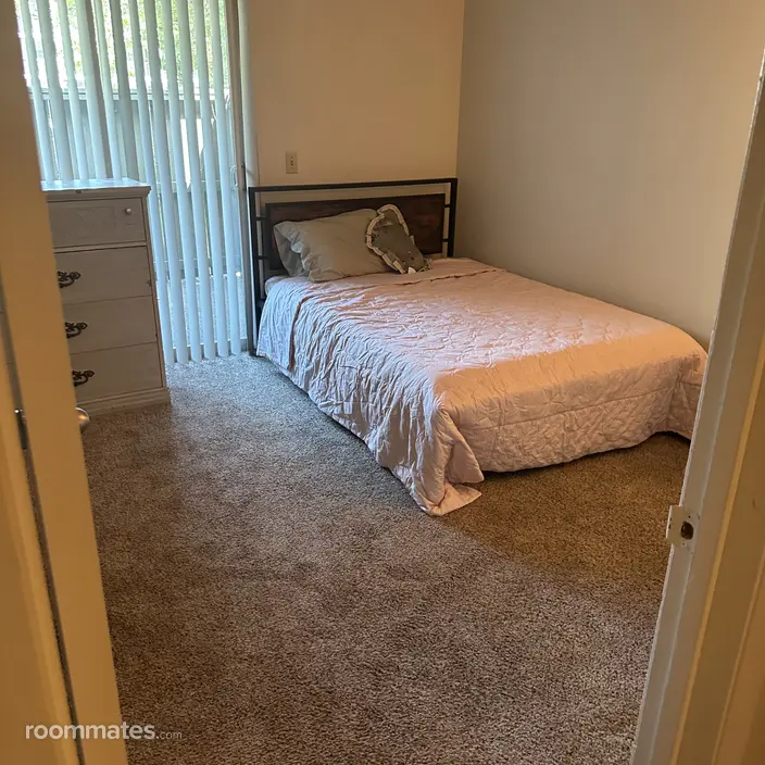 Room for rent in Stockton, CA $950, apartment