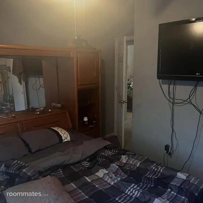 Room for rent in Clementon, NJ $1000, house