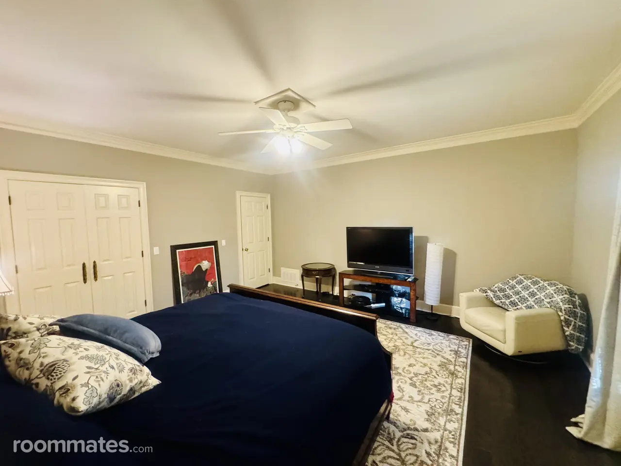 Profile photo 2 of 8
