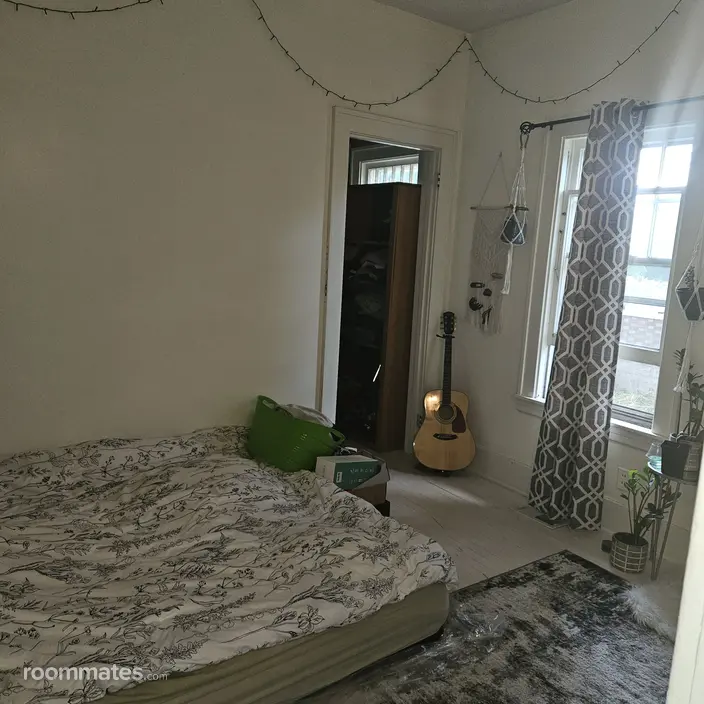 Room for rent in Grand Rapids, MI $700, house